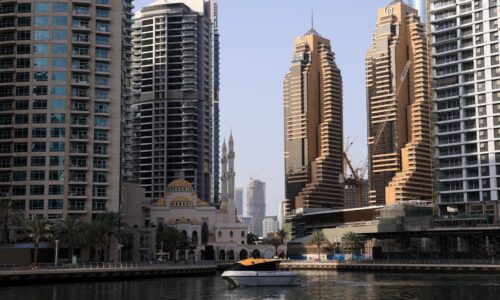 Syn bývalého guvernéra Maďarskej národnej banky si necháva previezť cenný majetok do Dubaja