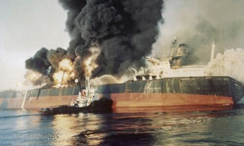 Miny i ponorky. Írán dál kontroluje Hormuzský průliv, expert popsal reálnou ochranu lodí