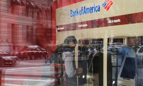 Bank of America súhlasí s finančným urovnaním žaloby Epsteinových obetí