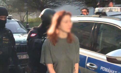 EXKLUZIVNĚ: Otec Anežky obviněné z terorismu věří, že je nevinná. Sousedé jsou v šoku