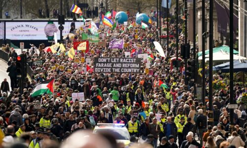 V Londýne demonštrovali odporcovia krajnej pravice a podporovatelia Palestíny