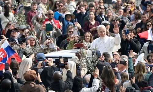 Homília Leva XIV.: Kristus, Kráľ pokoja – Boh nemôže ospravedlňovať vojnu