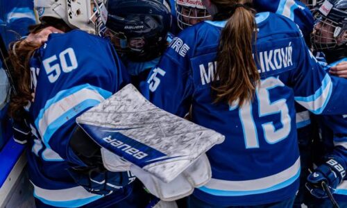 Kaufland Slovenská ženská hokejová liga: Slovan rozhodol vo finále jasne a oslavuje historický titul