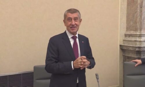 Babiš: Orbán dostal čočku kvůli Zelenskému. S „křičícím“ Trumpem už jsem obranu řešil