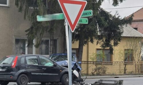 Muž šoféroval napriek zadržanému vodičáku, policajti ho musela naháňať – FOTO