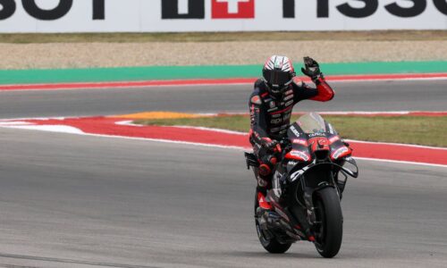 Jazdec aprilie pokračuje v spanilej jazde, víťazná séria sa ďalej natiahla