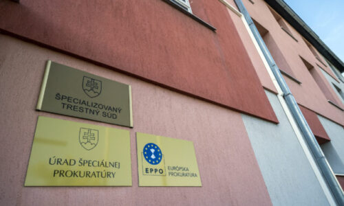 Svedok v kauze prípravy vrážd prokurátorov odmietol vypovedať, bojí sa trestného stíhania