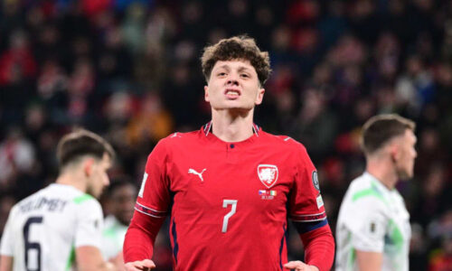 Krejčí řešil Dány i s koučem Sparty Priskem. To víš, že bude fandit, bavil Koubek