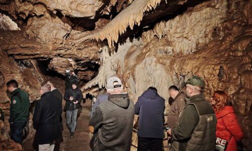 Do jaskýň chcú tento rok nalákať viac ľudí. Pomôcť majú viaceré novinky, jednou z nich je fotenie grátis