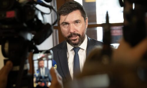 EÚ musí riešiť ceny energií a krízu v mliečnom sektore, tvrdí Takáč