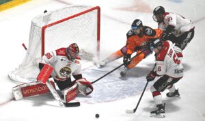 Oficiálne rozhodol zápas č. 7, v skutočnosti to cítia inak. brankár čelil aj otázke o reprezentácii