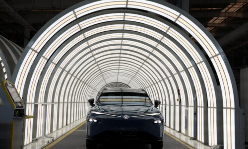 Bratislavský Volkswagen prijme viac ako tisícku nových ľudí. Vpred ho ťahá nový kľúčový projekt