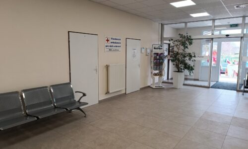 Asociácia súkromných lekárov sa dohodla na predĺžení zmlúv s VšZP a Unionom, s Dôverou ešte rokuje