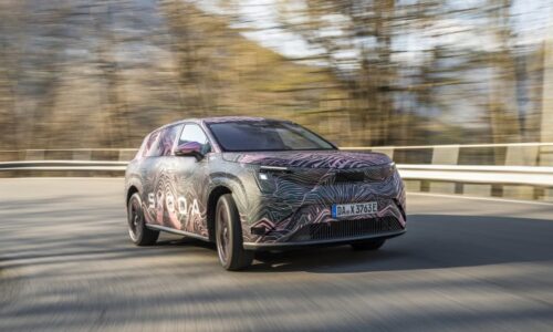 Nový Karoq, hybridy a elektrická vlajková loď Peaq. Nahlédli jsme do budoucnosti Škody