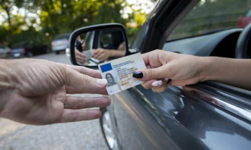 Nielen za rýchlosť a alkohol. Policajt vám môže siahnuť na vodičák aj v iných prípadoch