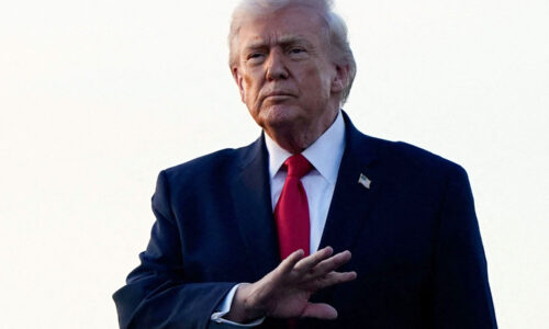 USA si „zapamätajú“ francúzske odmietnutie povoliť lety prepravujúce vojenské zásoby do Iránu