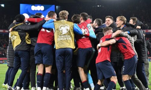 Fotbalisté vydělali pro Česko stamiliony. Radoval se i prezident FIFA, jak probíhaly oslavy?