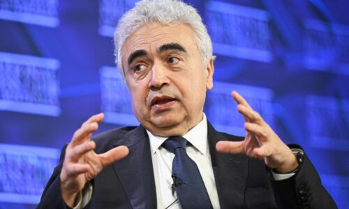 Európa pocíti výpadky ropy z Blízkeho východu už tento mesiac. Začnú zasahovať do ekonomiky, tvrdí Birol