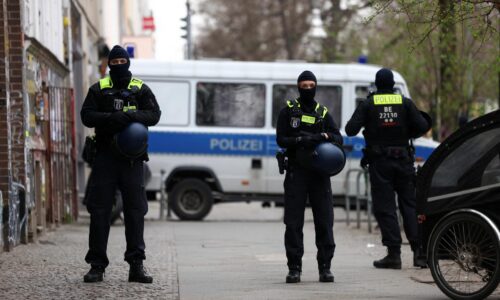 V Nemecku obvinili muža, ktorý sa na darknete vyhrážal politikom smrťou