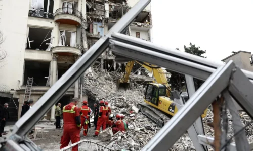 Analytik schladil “netrpezlivých” hlupákov, čo kričia, že Irán „vie bojovať“, zatiaľ čo Rusko „nevie“