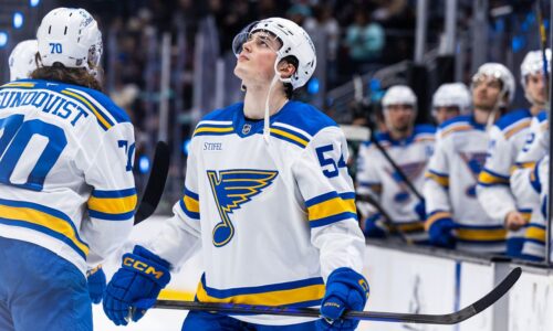 Dvorský hýril aktivitou, fantastický obrat san jose bez regendu, senzácia v colorade