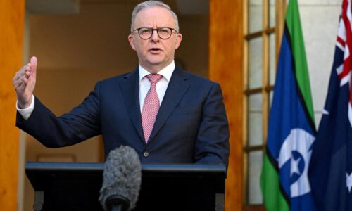 Austrálsky premiér sa pýta, čo ďalšie chcú USA a Izrael dosiahnuť v Iráne. Vyzval k upokojeniu situácie