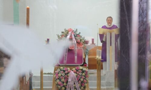 Hladila jsem ji po vláskách, byla krásná. Maminka Míny popsala dojemné loučení s dcerou