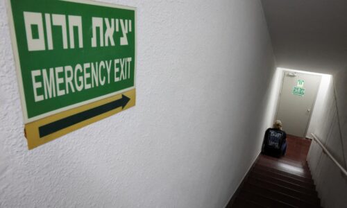 Izrael po Trumpovom prejave k národu, kde hrozil ďalšími údermi, hlási nové raketové útoky z Iránu