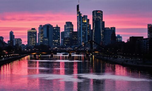 Konflikt na Blízkom východe už prináša náklady, inflácia zrýchľuje