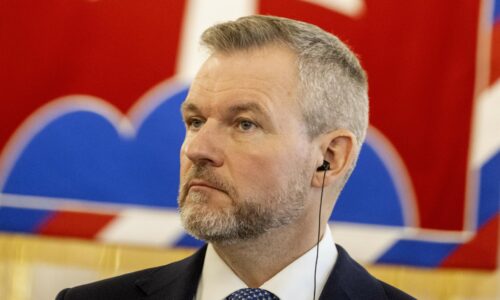 „Toto sa ešte neskončilo.“ Pellegrini rokoval so Sakovou, Slovensko sa podľa neho nemusí báť nedostatku palív