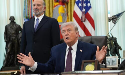 Trump zavádza nové clá na lieky. EÚ a Japonsko majú sadzbu 15 percent, Británia len 10-percentnú