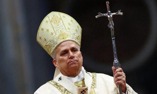 Pápež volal s prezidentmi Ukrajiny a Izraela, vyzval na spravodlivý a trvalý mier