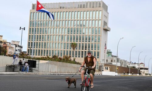 Kuba po udelení hromadnej milosti začala s prepúšťaním väzňov