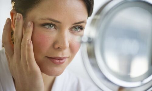 Pozor na nebezpečnou kosmetiku. Hygienici zakázali prodej čtyř produktů, nemáte je doma?