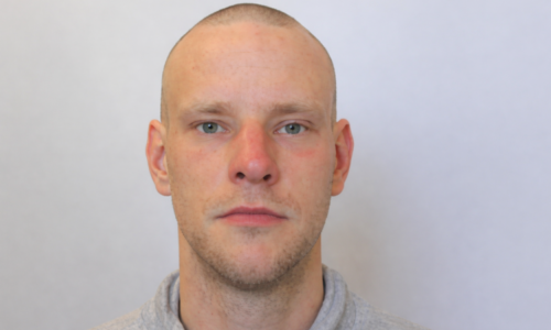 Z věznice ve Stráži pod Ralskem unikl muž. Na útěku je od pátku, policie žádá o pomoc