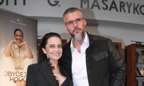 Bílá zveřejnila svatební duet i videoklip. K oltáři mi vedou nejlepšího přítele, zpívá