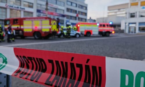 Poplach v Praze. Policie uzavřela část Janáčkova nábřeží, prověřuje možný únik plynu