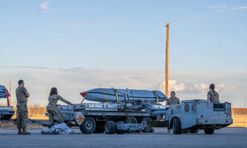 Bloomberg: USA môžu spotrebovať takmer celý svoj arzenál riadených striel JASSM-ER