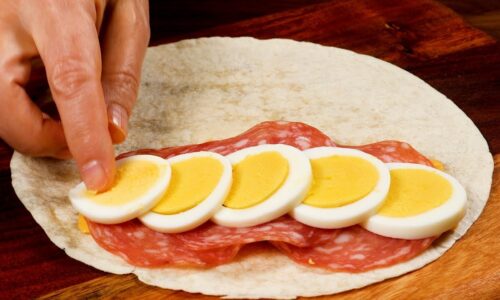 Very Easy eggs and Tortilla Recipe. Simple and Yummy Meal. Quesadilla recipe.