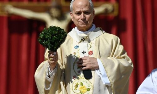 Homília Leva XIV.: Kristovo vzkriesenie nie je minulosť, ale sila, ktorá premieňa svet