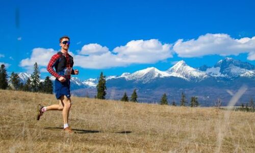 Študent bežal v extrémnych podmienkach stovky kilometrov. Pre deti s rakovinou vyzbieral pekný balík peňazí