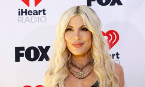 Hrůzná nehoda hvězdy Beverly Hills 90210. Spellingovou se sedmi dětmi naboural bezohledný řidič