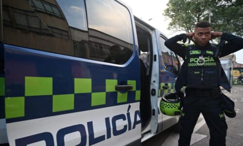 Dvě malé děti zemřely v lednici při hře na schovávanou v Kolumbii. Stačila chvíle nepozornosti